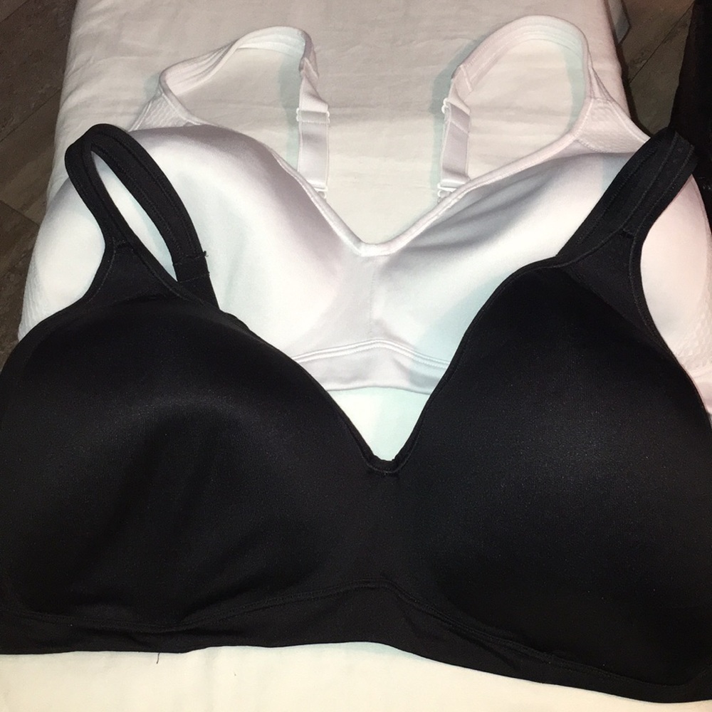 2 Bali Bras - NWOT